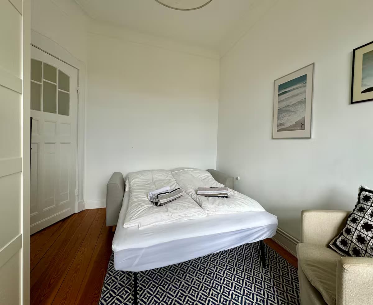 Schlafzimmer mit Schlafsofa